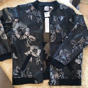 Zero Degrees Celsius jacket sz small